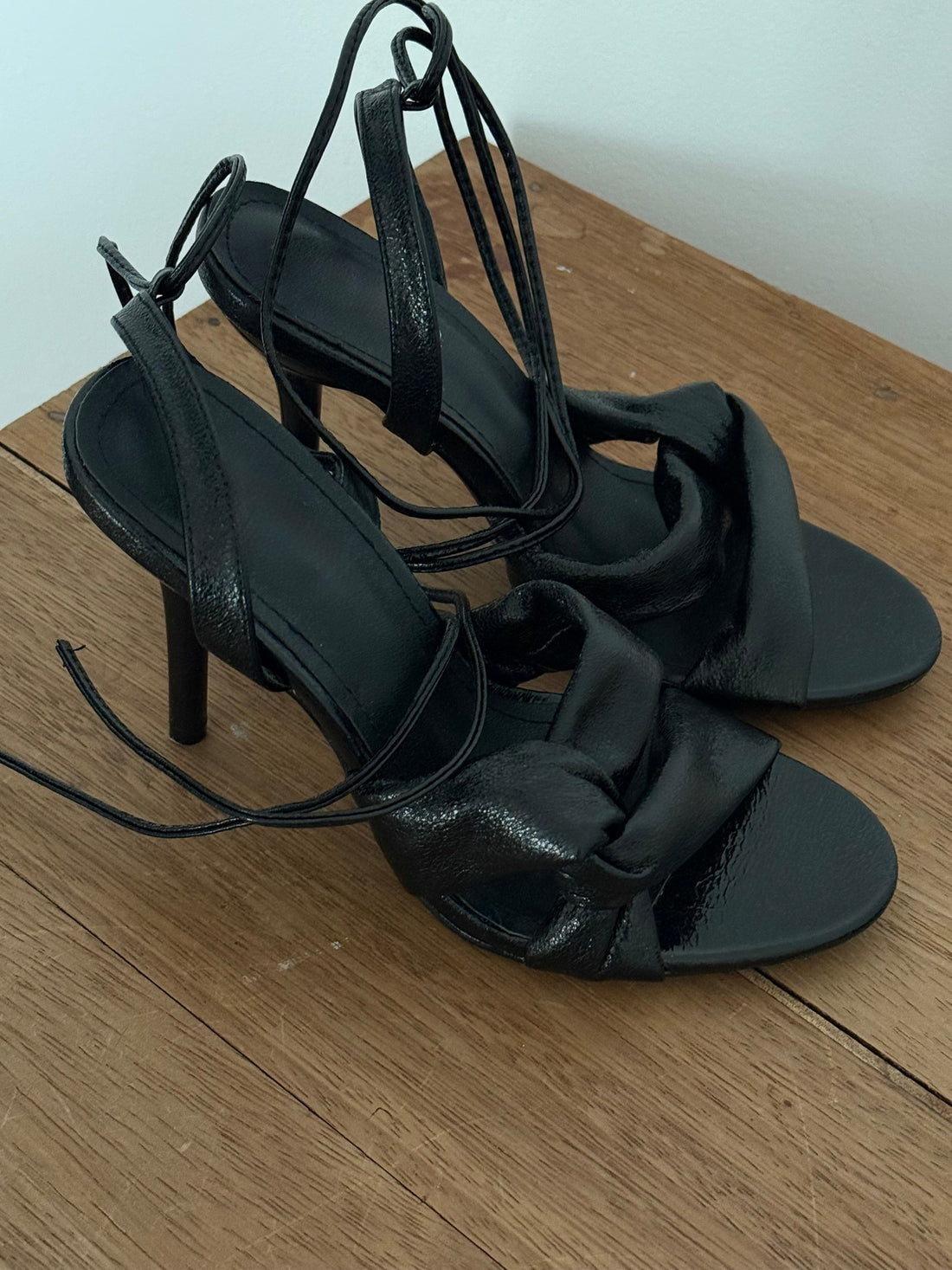 TALONS NOIR